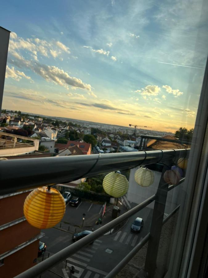 Superbe appartement à 5min de Paris avec parking Villejuif Esterno foto