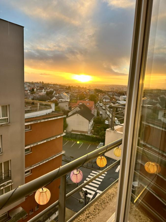 Superbe appartement à 5min de Paris avec parking Villejuif Esterno foto